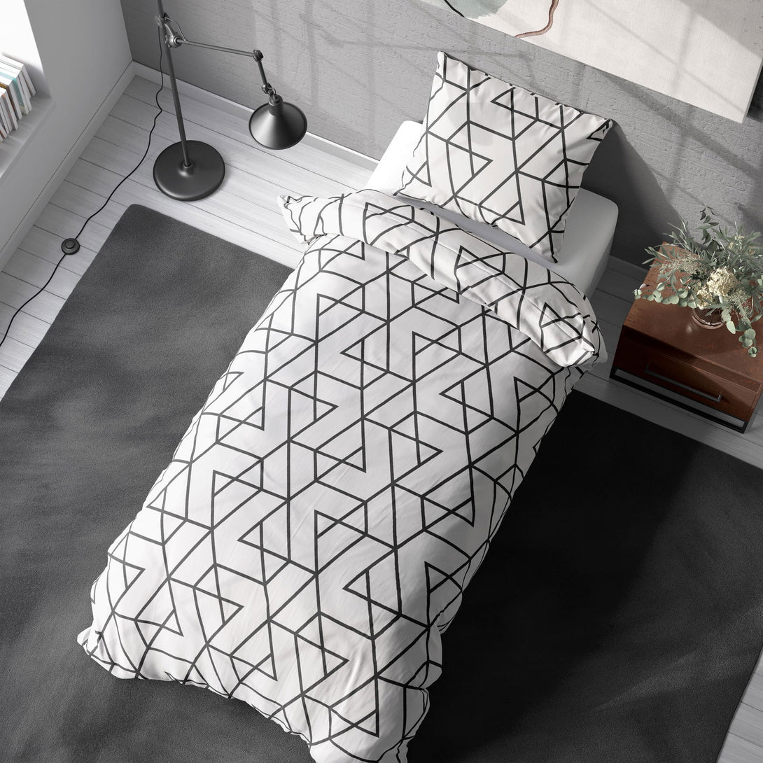 One Home Bettwäsche 135x200 cm Geometrisch Grafisch Line weiß schwarz modern Microfaser