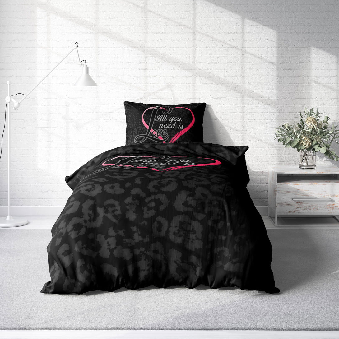 One Home Bettwäsche 155x220 cm Leopardenfell Herz Love schwarz modern Microfaser