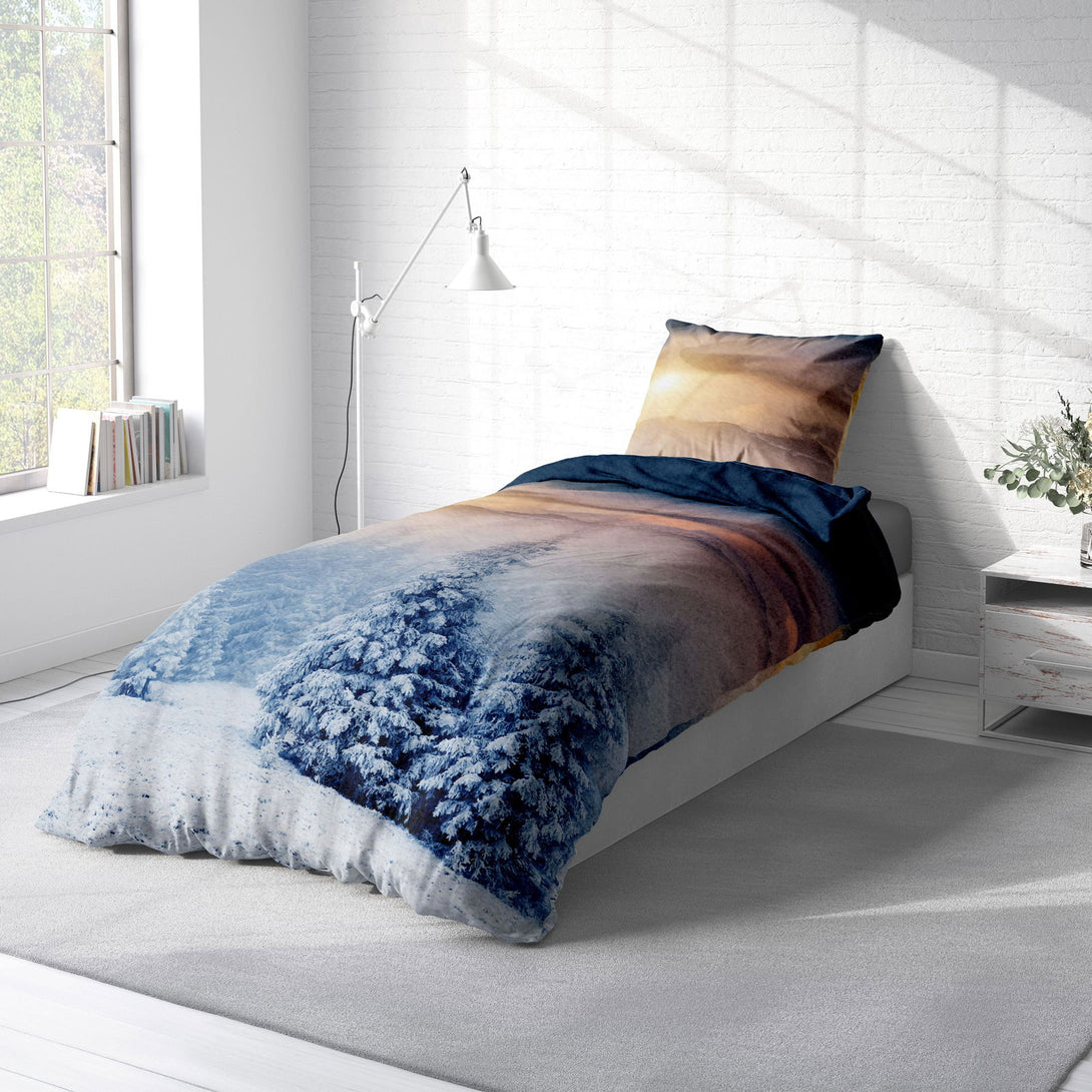 One Home Flausch Bettwäsche 135x200 cm Winterlandschaft Schnee blau weiß Thermofleece