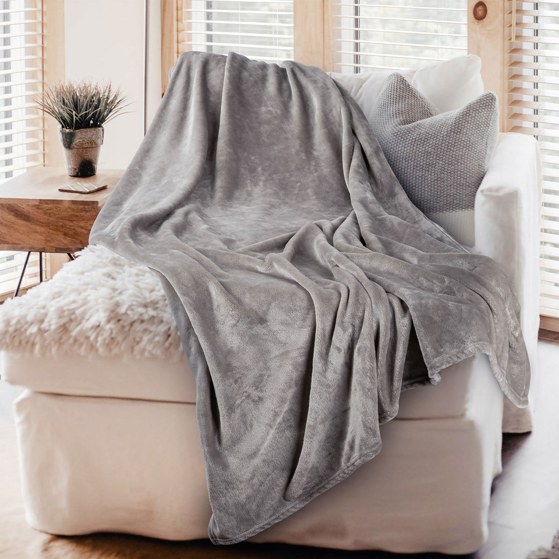 One Home Kuscheldecke Flauschig 150x200 cm grau warm kuschelig weich Nicki Fleecedecke