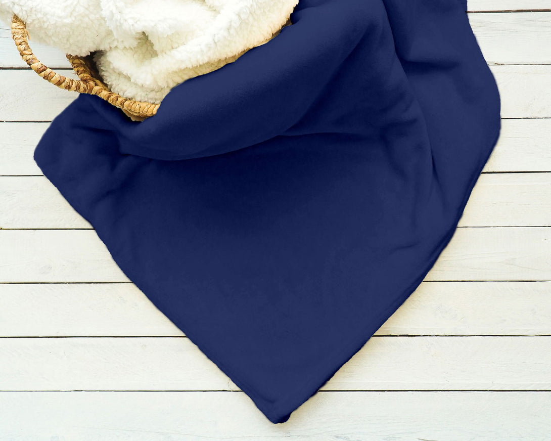 One Home Kuscheldecke Flauschig 230x270 cm dunkel blau kuschelig warm Tagesdecke Fleecedecke