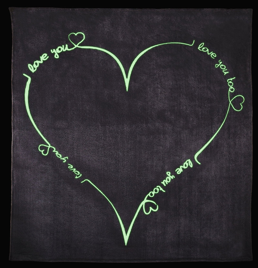 One Home Kuscheldecke Tagesdecke Love You Herz Grau Glow in the Dark Kuschelig Flauschig