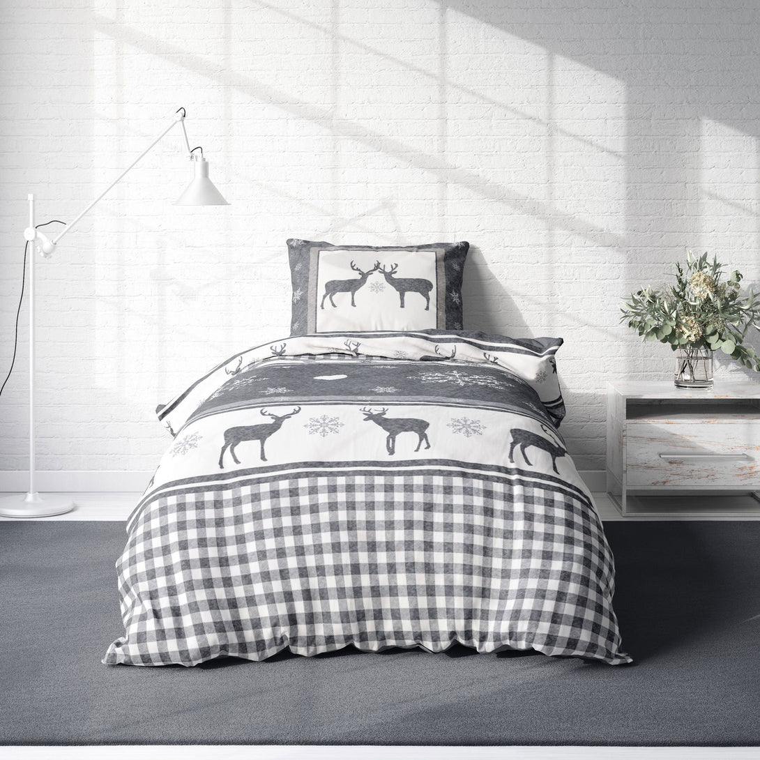 One Home Winter Bettwäsche 135x200 cm Rentiere Hirsch anthrazit grau Flausch Thermofleece