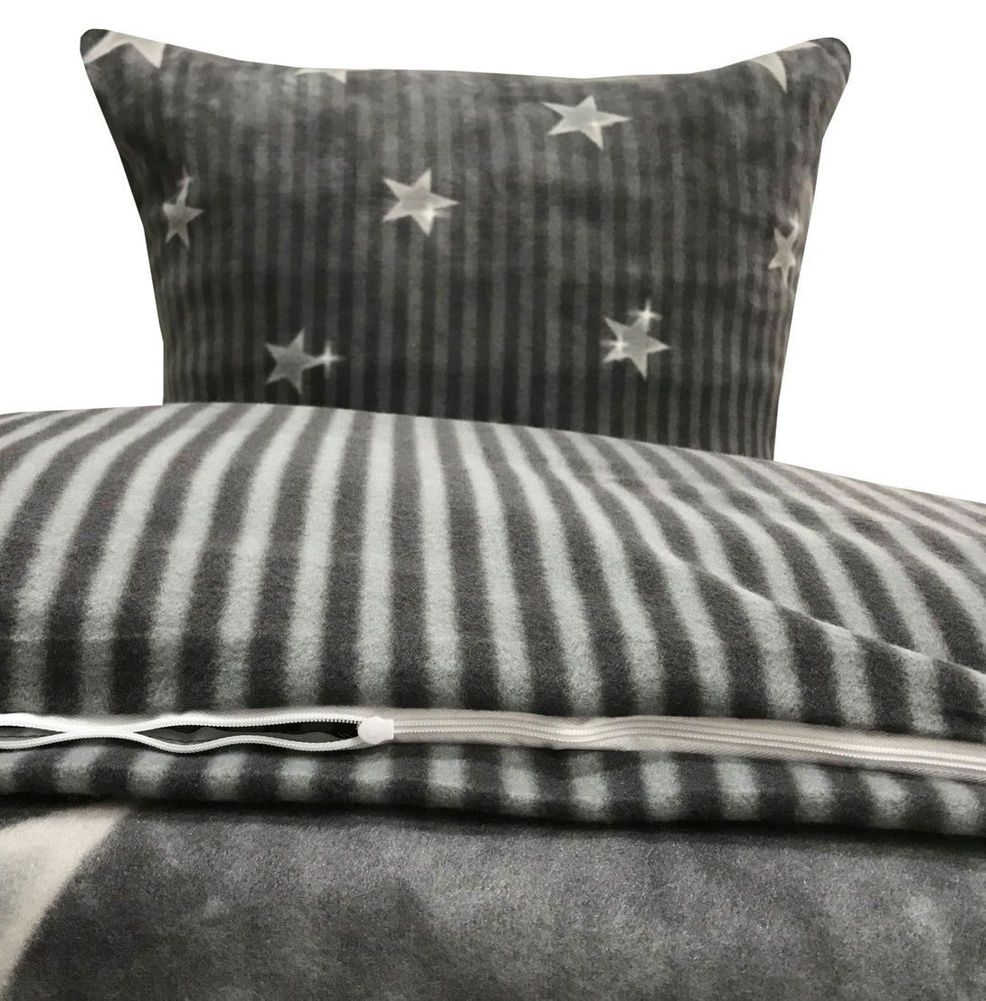 One Home Winter Bettwäsche 135x200 cm Sterne Stars grau silber Flausch Warme Fleece