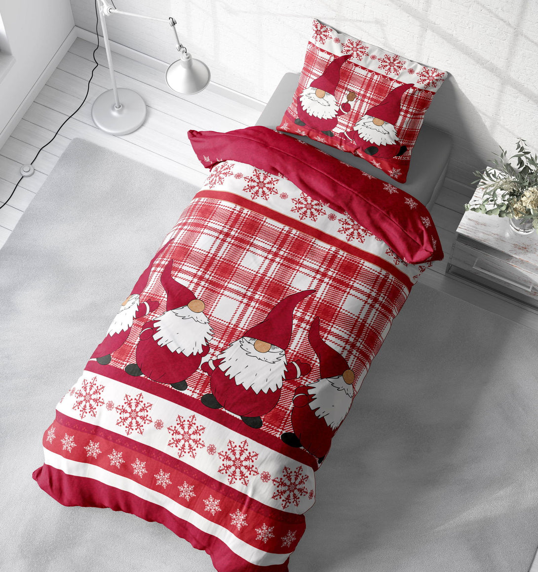 One Home Winter Bettwäsche 155x220 cm Wichtel Weihnachten rot weiß Flausch Warme Fleece