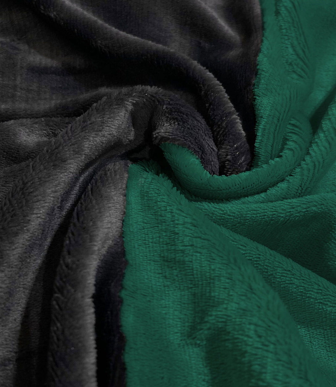 One Home Winter Bettwäsche 200x200 cm Teddy Plüsch Nicki Uni dunkelgrün Fleece Doppelbett